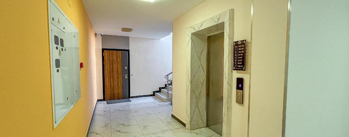 3-комнатная квартира · 100 м² · 6/7 этаж, Тыныбаева 6 — Бизнес класс, потолки 3м