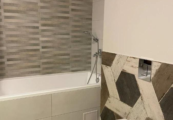 3-комнатная квартира · 100 м² · 6/7 этаж, Тыныбаева 6 — Бизнес класс, потолки 3м