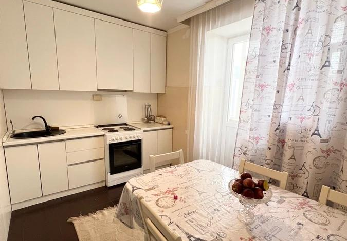 2-комнатная квартира · 87.8 м² · 2/12 этаж, Кошкарбаева 46/1 — Жумабаева