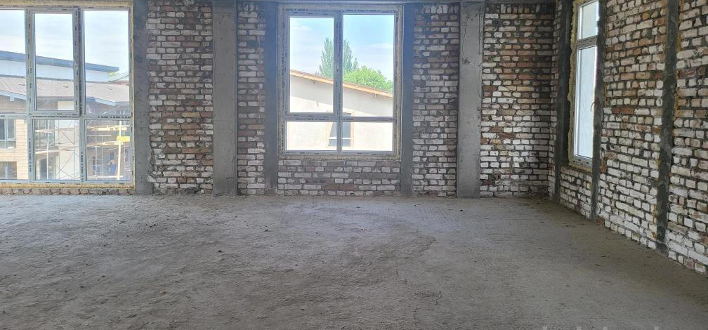 7-комнатная квартира · 220 м² · 2/3 этаж, Мангистауская 18