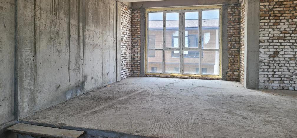 7-комнатная квартира · 220 м² · 2/3 этаж, Мангистауская 18