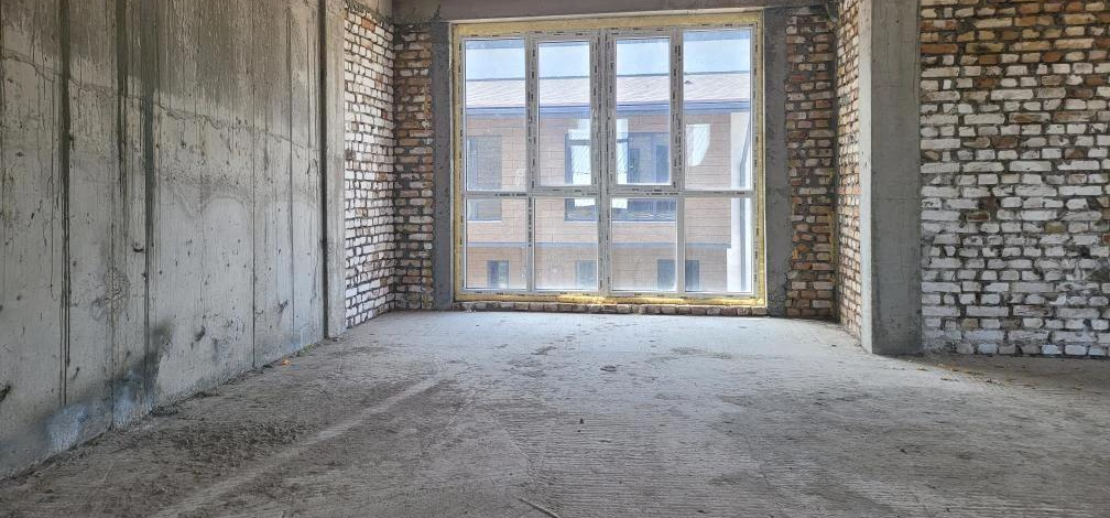 7-комнатная квартира · 220 м² · 2/3 этаж, Мангистауская 18