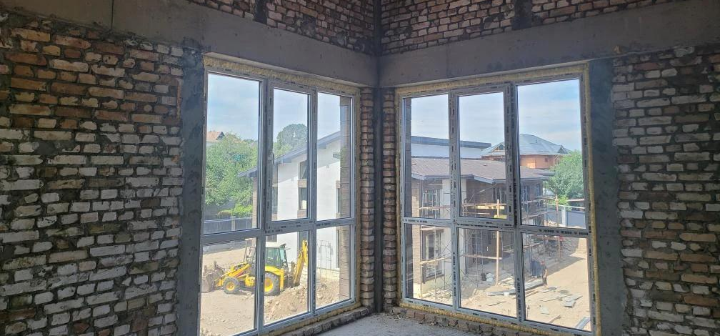 7-комнатная квартира · 220 м² · 2/3 этаж, Мангистауская 18