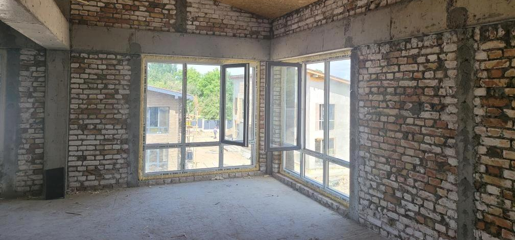 7-комнатная квартира · 220 м² · 2/3 этаж, Мангистауская 18