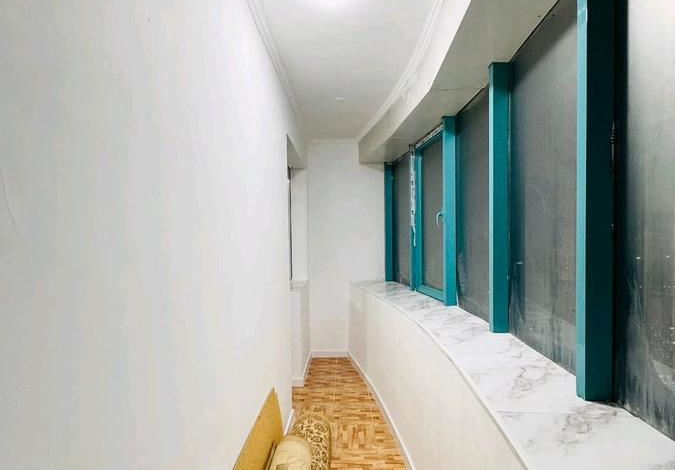 2-комнатная квартира · 48 м² · 1/5 этаж, Женис 37