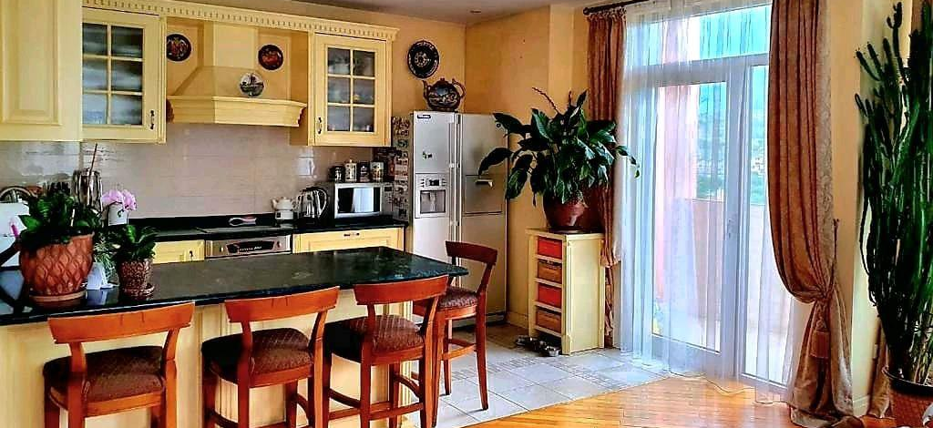 4-комнатная квартира · 157.5 м² · 11/13 этаж, Аль-Фараби 95 — Альфараби Ходжанова