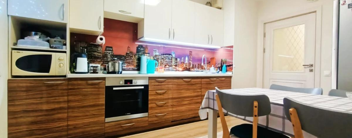 2-комнатная квартира · 72.6 м² · 12/17 этаж, мкр Мамыр-1 — За ТРЦ Спутник