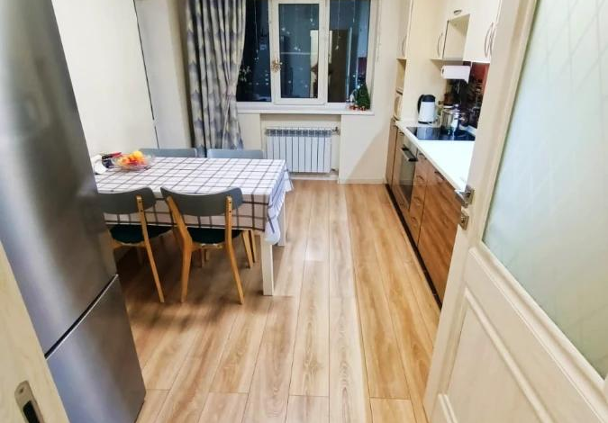 2-комнатная квартира · 72.6 м² · 12/17 этаж, мкр Мамыр-1 — За ТРЦ Спутник