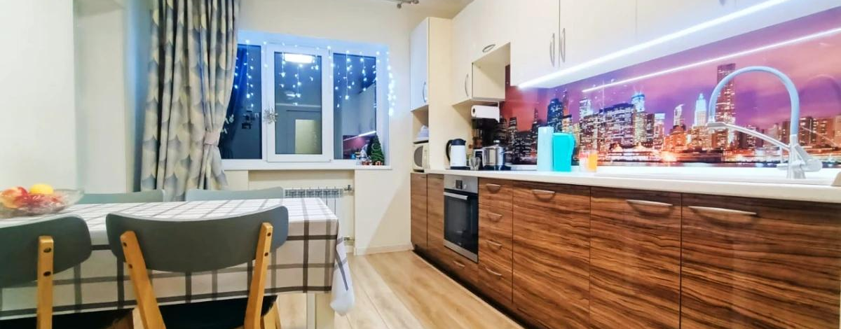 2-комнатная квартира · 72.6 м² · 12/17 этаж, мкр Мамыр-1 — За ТРЦ Спутник