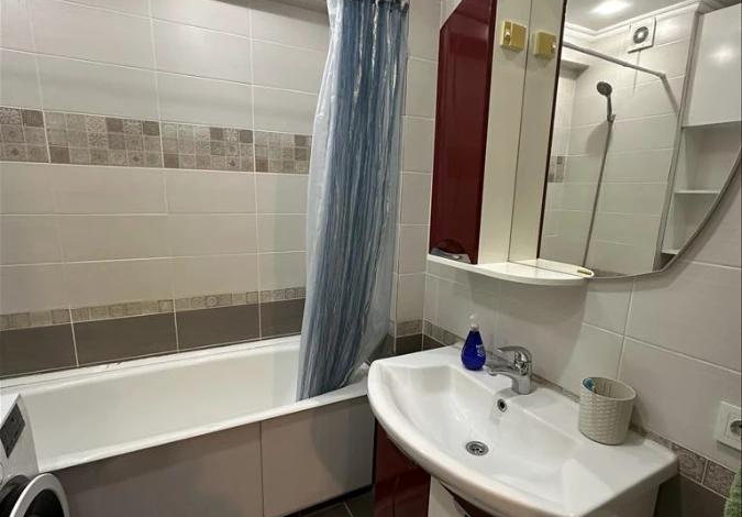3-комнатная квартира · 113 м² · 6/10 этаж, Кенесары хана 54