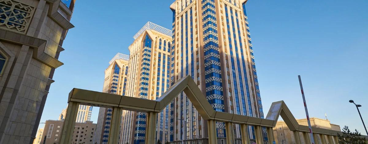 4-комнатная квартира · 105.3 м² · 21/24 этаж, К. Аманжолова 28/2 — Нажимеденова