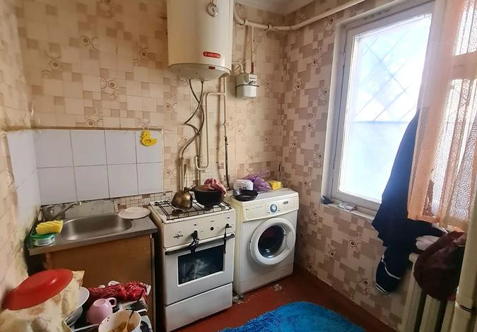 1-комнатная квартира · 33 м² · 1/5 этаж, 8-й микрорайон, 8-й микрорайон 4а — Мамытова