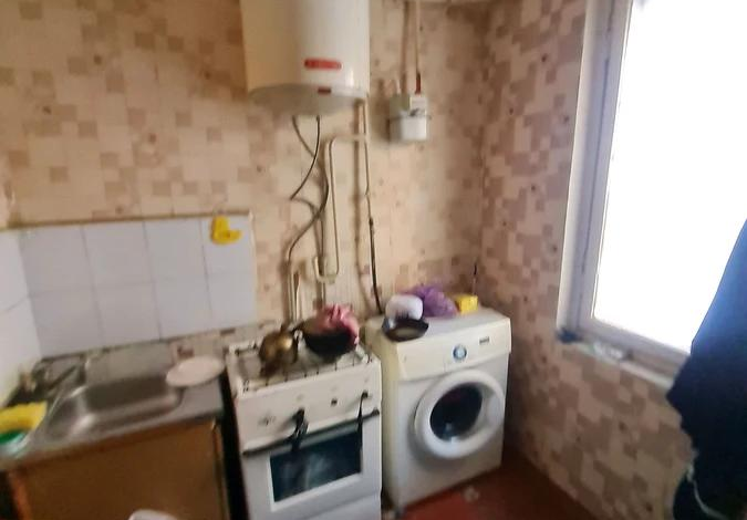 1-комнатная квартира · 33 м² · 1/5 этаж, 8-й микрорайон, 8-й микрорайон 4а — Мамытова