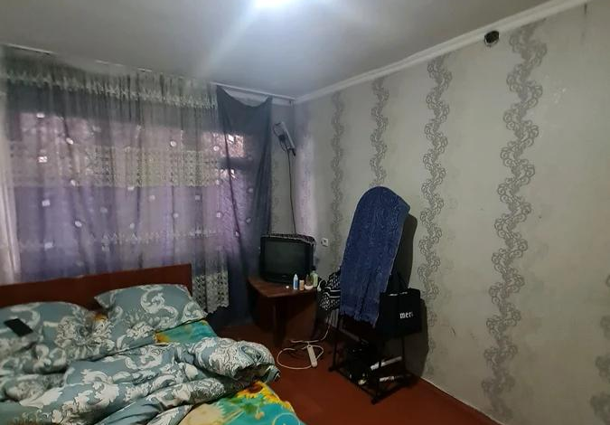 1-комнатная квартира · 33 м² · 1/5 этаж, 8-й микрорайон, 8-й микрорайон 4а — Мамытова