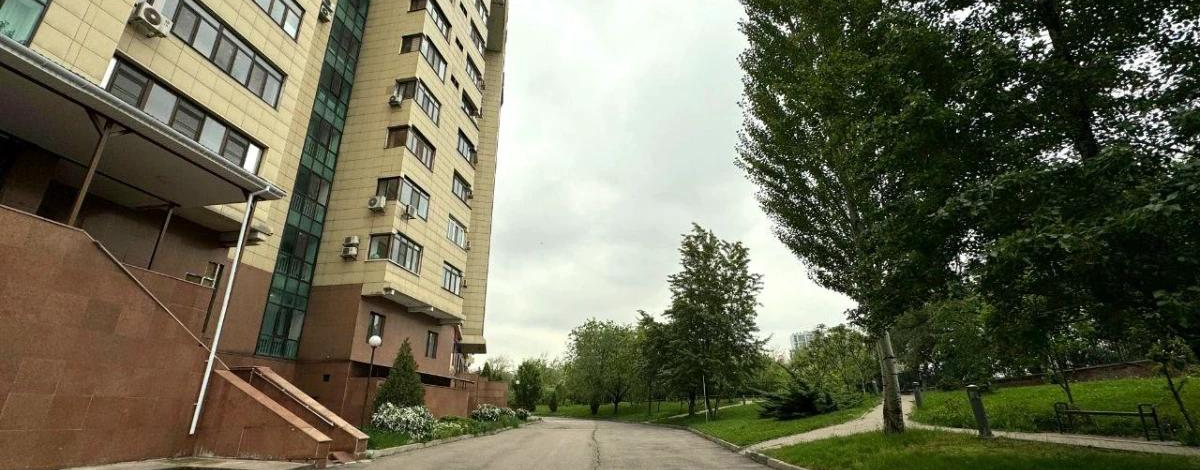 3-комнатная квартира · 93 м² · 9/12 этаж, Варламова 33 — Абая и Тлендиева