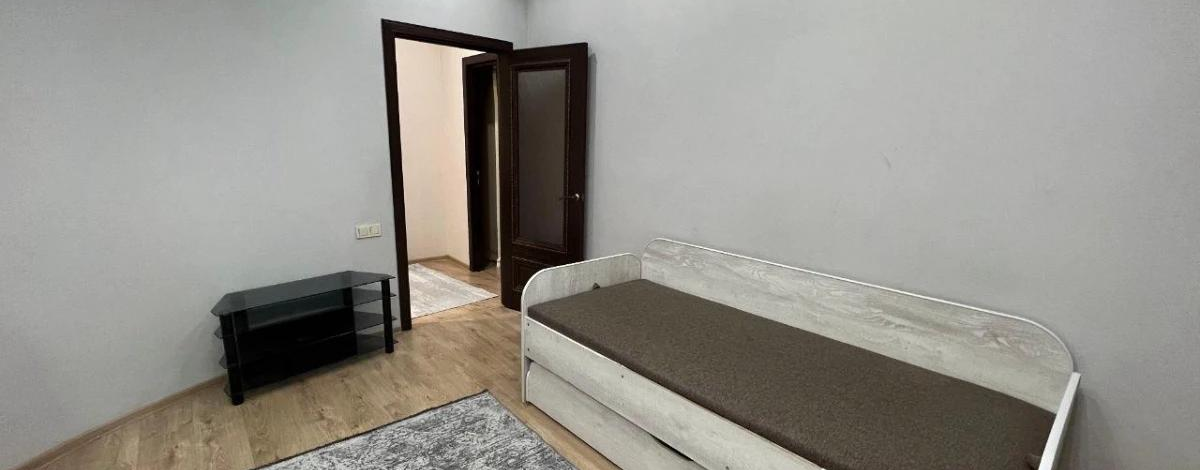 3-комнатная квартира · 93 м² · 9/12 этаж, Варламова 33 — Абая и Тлендиева