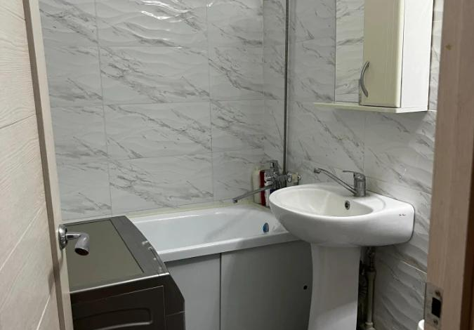 1-комнатная квартира · 42 м² · 1/9 этаж, Сарыарка 1/1