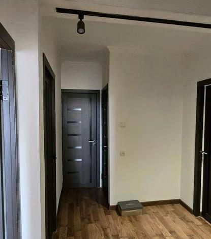 3-комнатная квартира · 68.7 м² · 4/5 этаж, Байзак батыра 185 — Айтиева