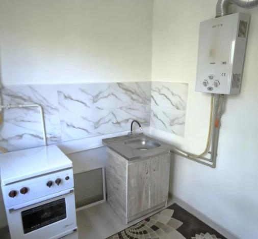 1-комнатная квартира · 30 м² · 1/5 этаж, мкр Восток