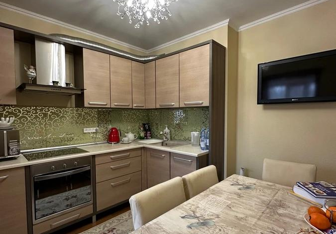 2-комнатная квартира · 56 м² · 3/12 этаж, Естая 95