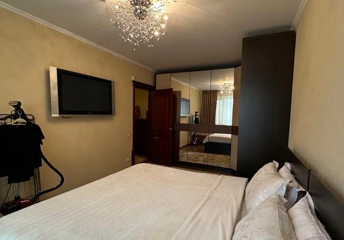 2-комнатная квартира · 56 м² · 3/12 этаж, Естая 95