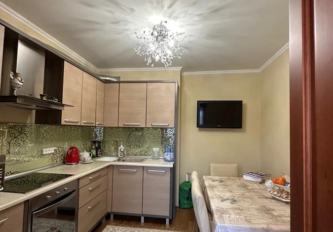 2-комнатная квартира · 56 м² · 3/12 этаж, Естая 95