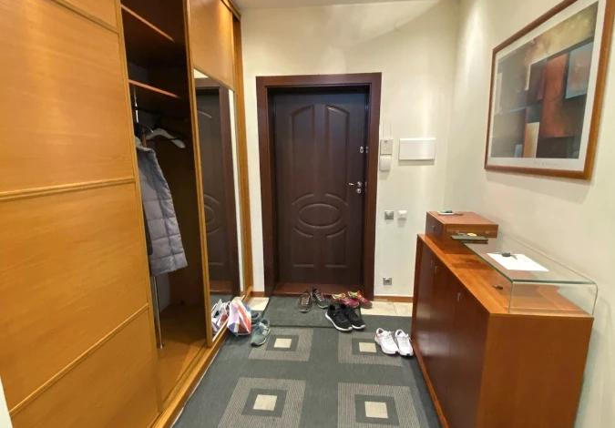 3-комнатная квартира · 162 м² · 3/10 этаж, Луганского 5 — Сатпаева