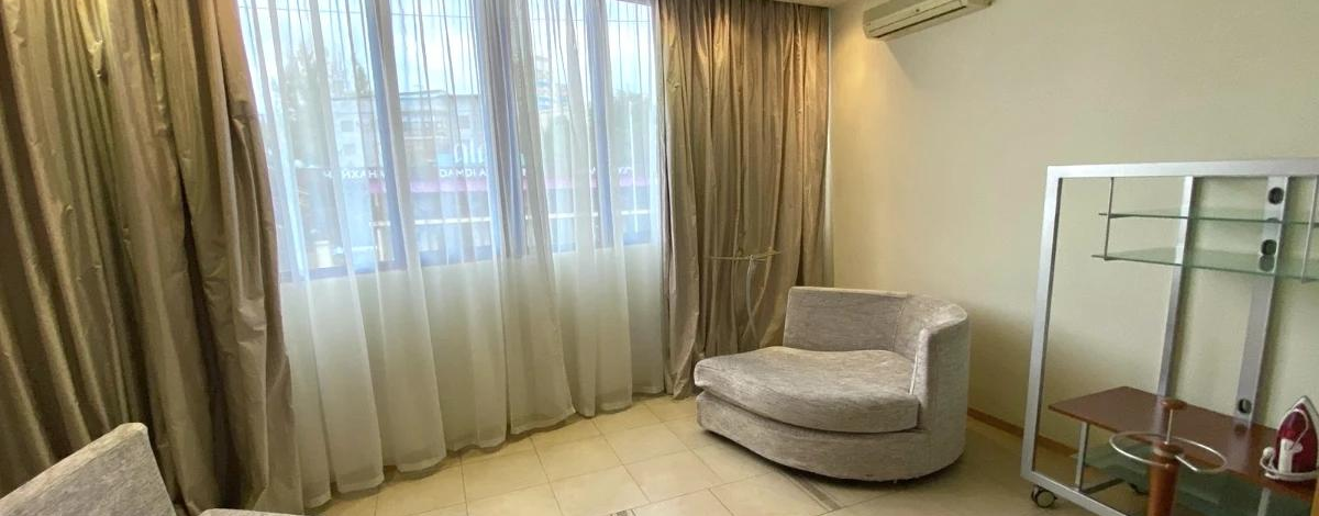 3-комнатная квартира · 162 м² · 3/10 этаж, Луганского 5 — Сатпаева