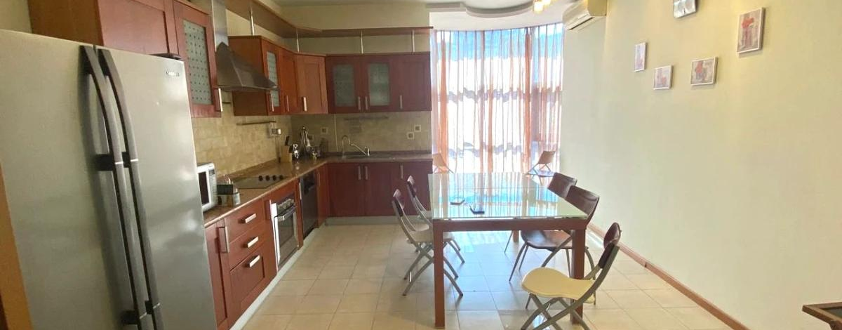 3-комнатная квартира · 162 м² · 3/10 этаж, Луганского 5 — Сатпаева