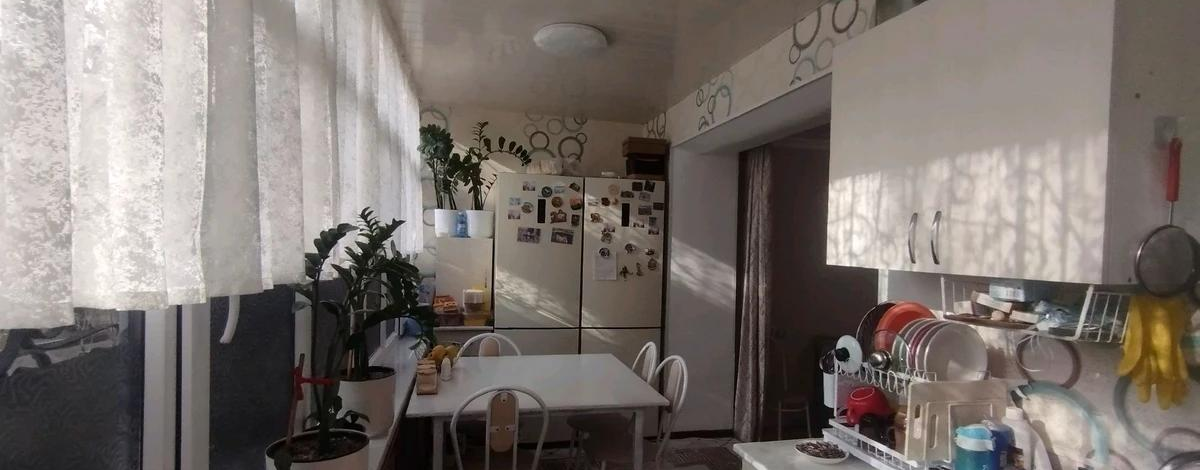 3-комнатная квартира · 65 м² · 1/5 этаж, проспект Абая 161