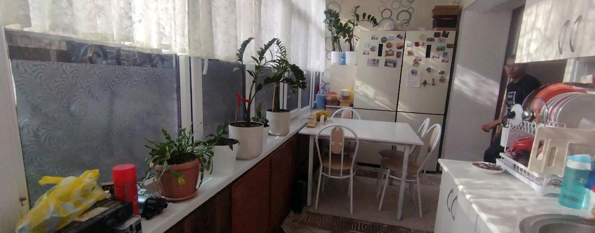 3-комнатная квартира · 65 м² · 1/5 этаж, проспект Абая 161