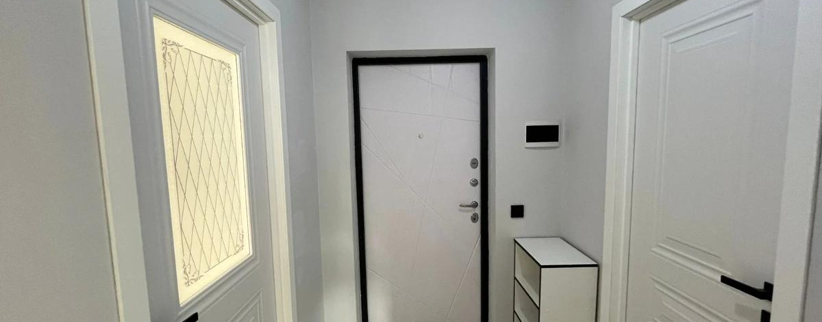 1-комнатная квартира · 42.8 м² · 2/5 этаж, 20-й микрорайон