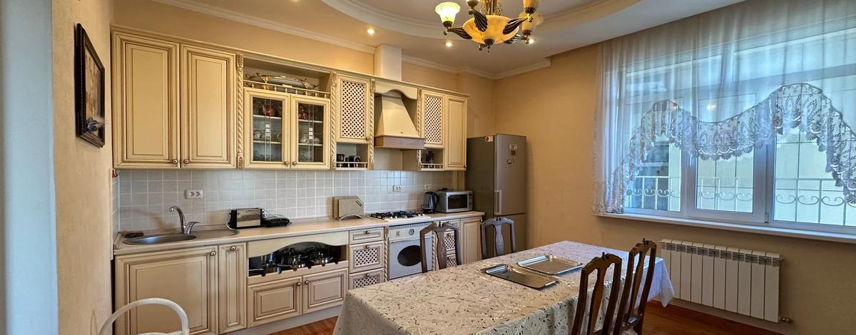 4-комнатная квартира · 178 м² · 6/9 этаж, Пр Д.Кунаева 36/А