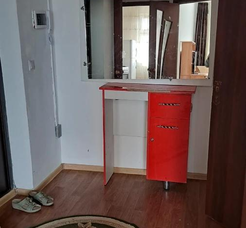 1-комнатная квартира · 42 м² · 3/5 этаж, 13 микр