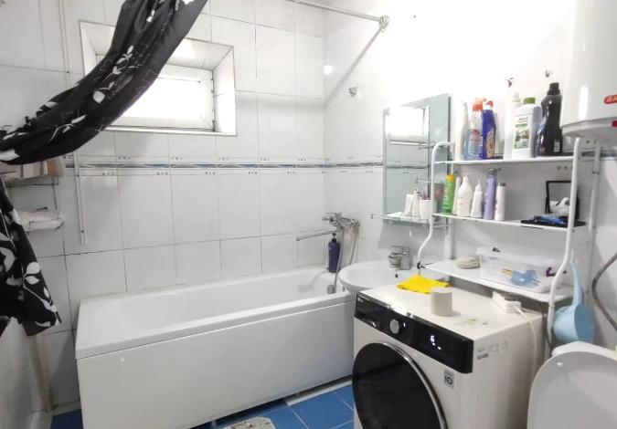 4-комнатная квартира · 76 м² · 4/5 этаж, Айтеке би