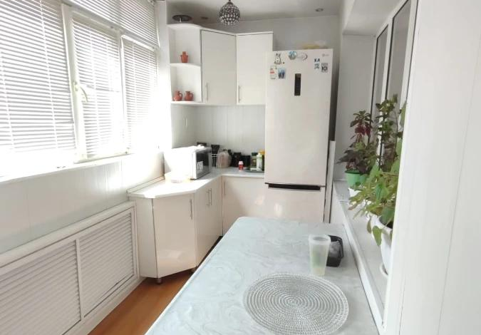 4-комнатная квартира · 76 м² · 4/5 этаж, Айтеке би