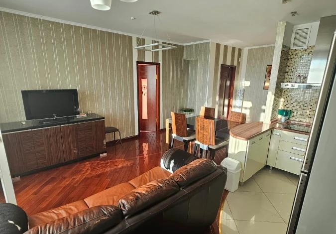 3-комнатная квартира · 70 м² · 12/14 этаж, Хусаинова 225