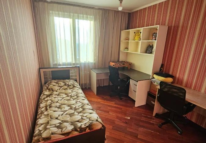 3-комнатная квартира · 70 м² · 12/14 этаж, Хусаинова 225
