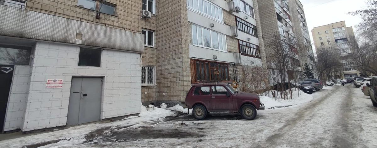 2-комнатная квартира · 54 м² · 1/9 этаж, Славского 18