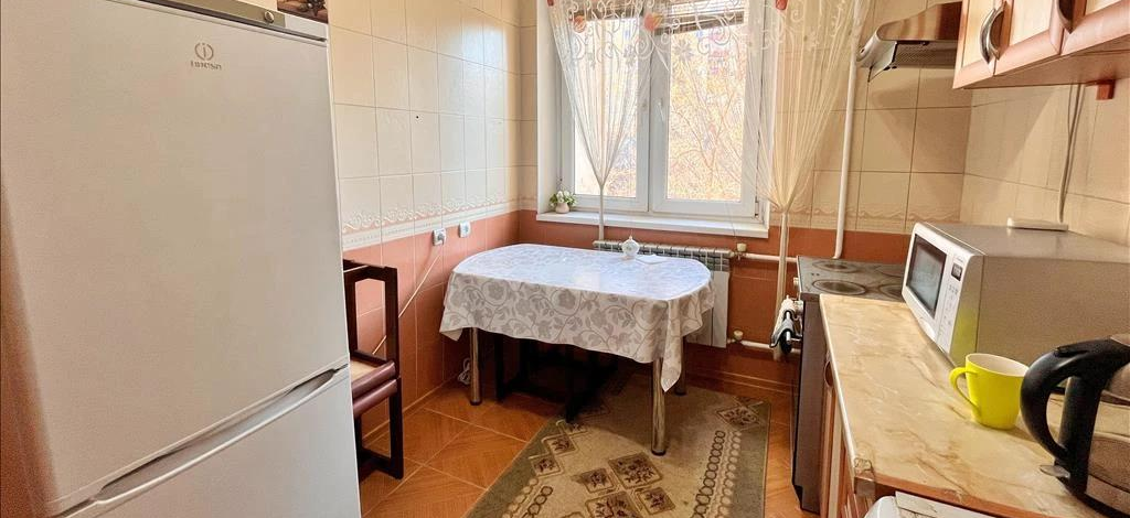 3-комнатная квартира · 70 м² · 4/14 этаж, мкр Самал-1, Жолдасбекова 32