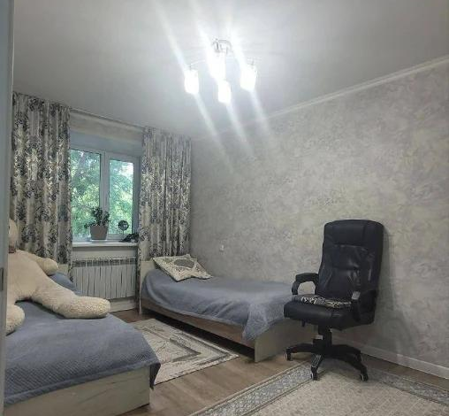 2-комнатная квартира · 48.2 м² · 1/9 этаж, мкр Юго-Восток, Республики 32