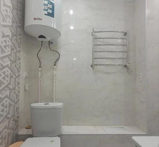 2-комнатная квартира · 48.2 м² · 1/9 этаж, мкр Юго-Восток, Республики 32