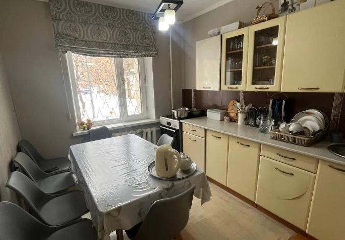 3-комнатная квартира · 67 м² · 1/9 этаж, мкр Юго-Восток, Шахтеров 1