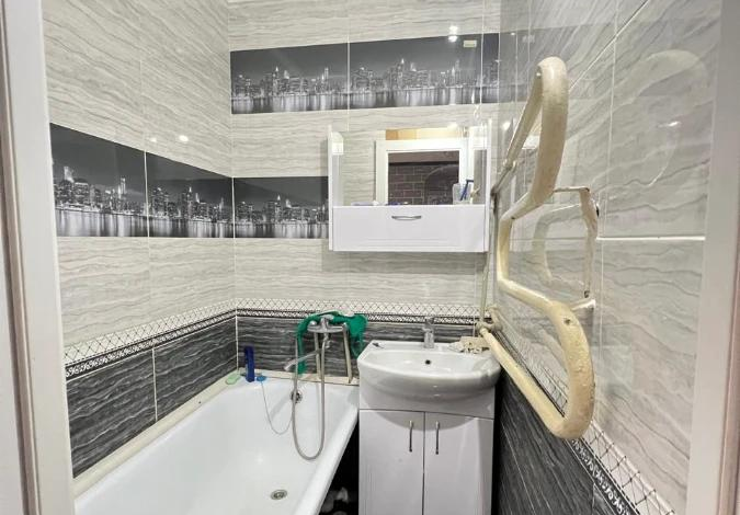 4-комнатная квартира · 78.7 м² · 4/5 этаж, Салтанат 28