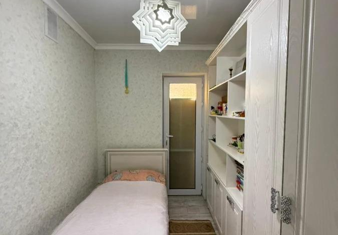 3-комнатная квартира · 65 м² · 5/5 этаж, Койгельды 192