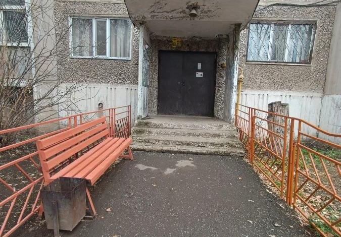 3-комнатная квартира · 71 м² · 9/10 этаж, мкр Юго-Восток, Строителей 1 — Строителей-Муканова