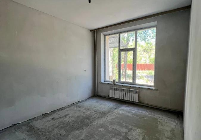 3-комнатная квартира · 69 м² · 1/3 этаж, Пахомова 14