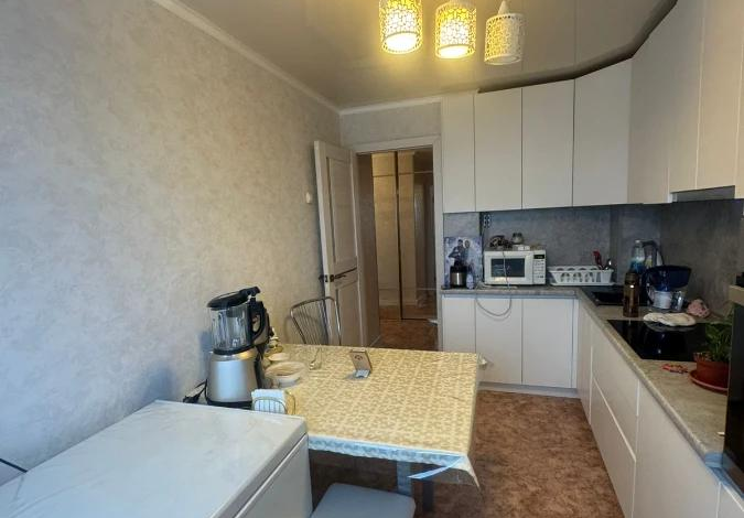 3-комнатная квартира · 68 м² · 5/6 этаж, сатпаева 253