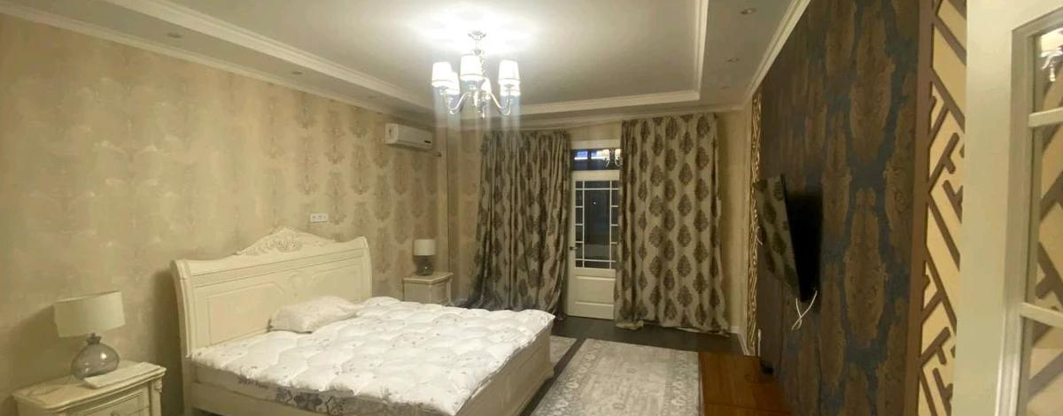 4-комнатная квартира · 160 м² · 6/10 этаж, Байтурсынова 58в