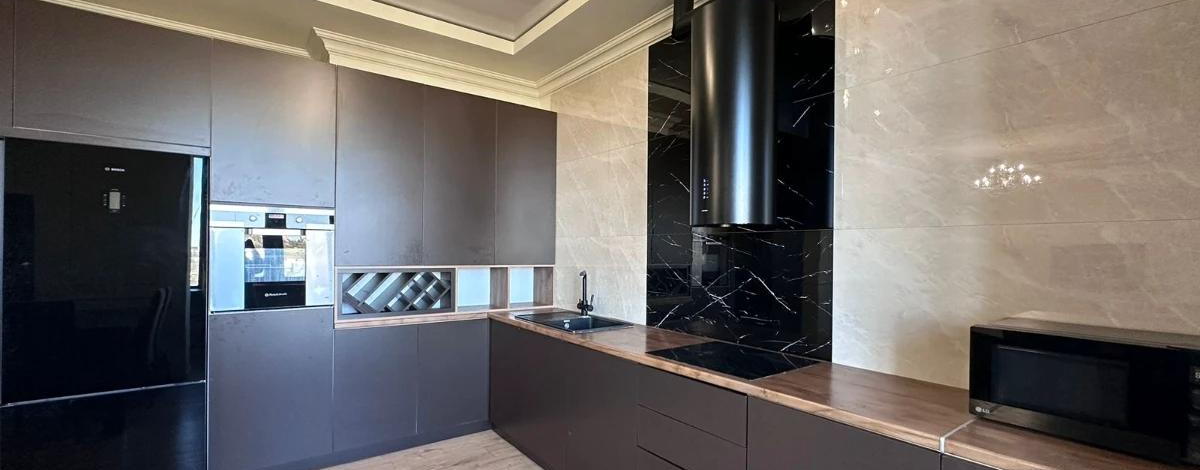 4-комнатная квартира · 152 м² · 10/13 этаж, Сырым батыра 99/3